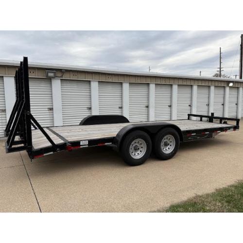 Henderson, Kentucky, Indiana, Illinois Dealer and Sales 83x20 (18+2) Equipment Hauler Rear Angle