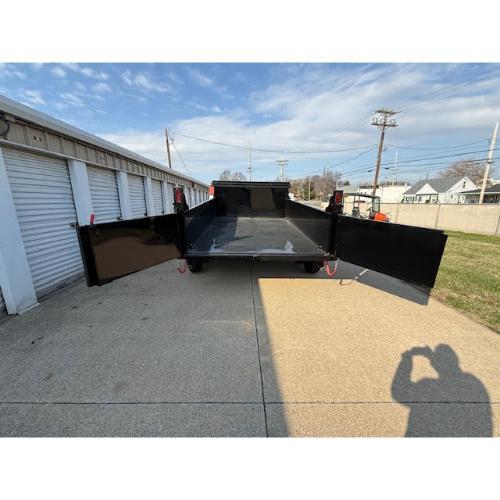 Henderson, Kentucky, Indiana, Illinois Dealer and Sales 7x12 Dump Barn Doors